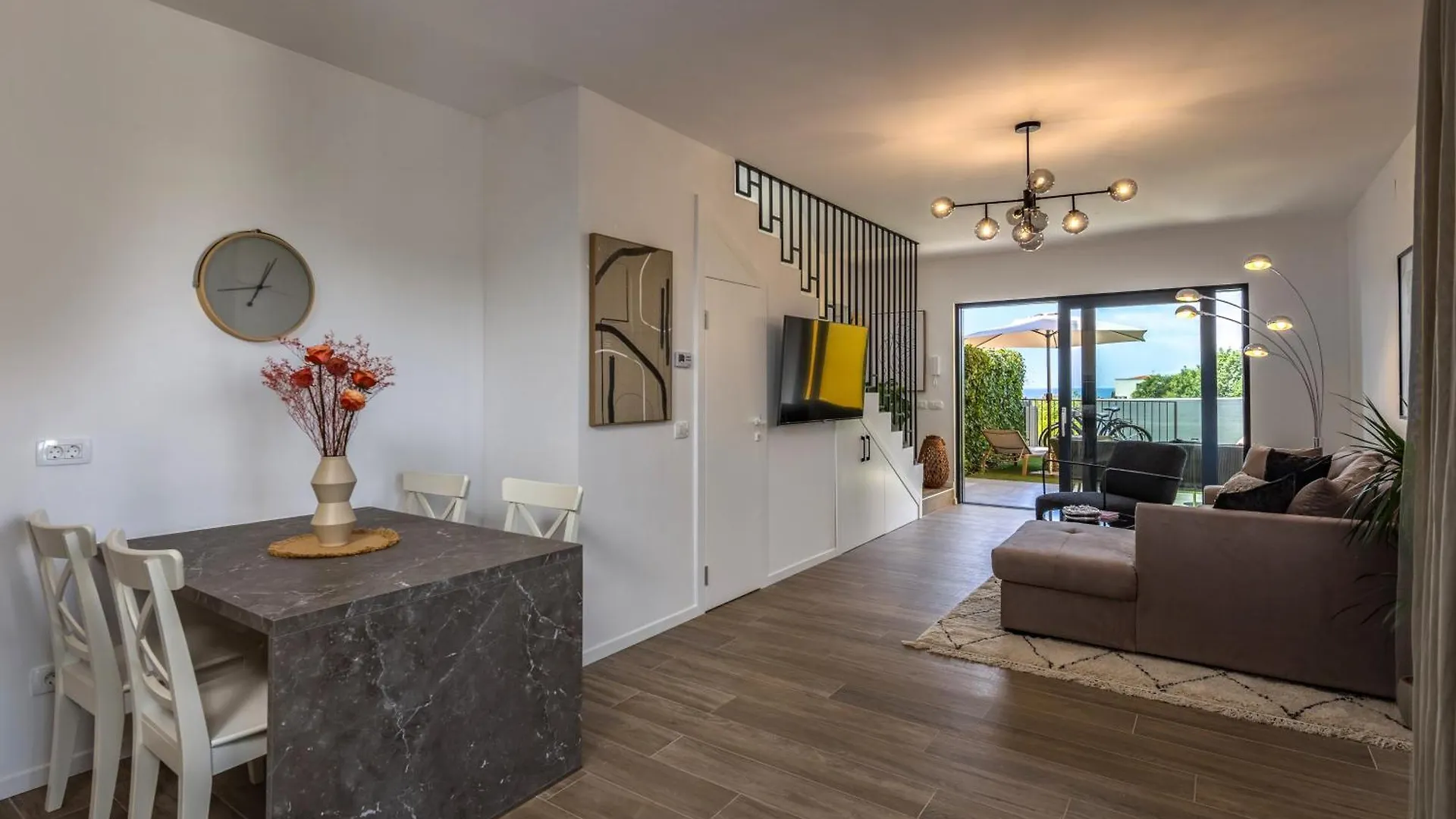 Elegant Casa Aria With 2 Gardens And Bbq Facilities Villa Porec Holiday home