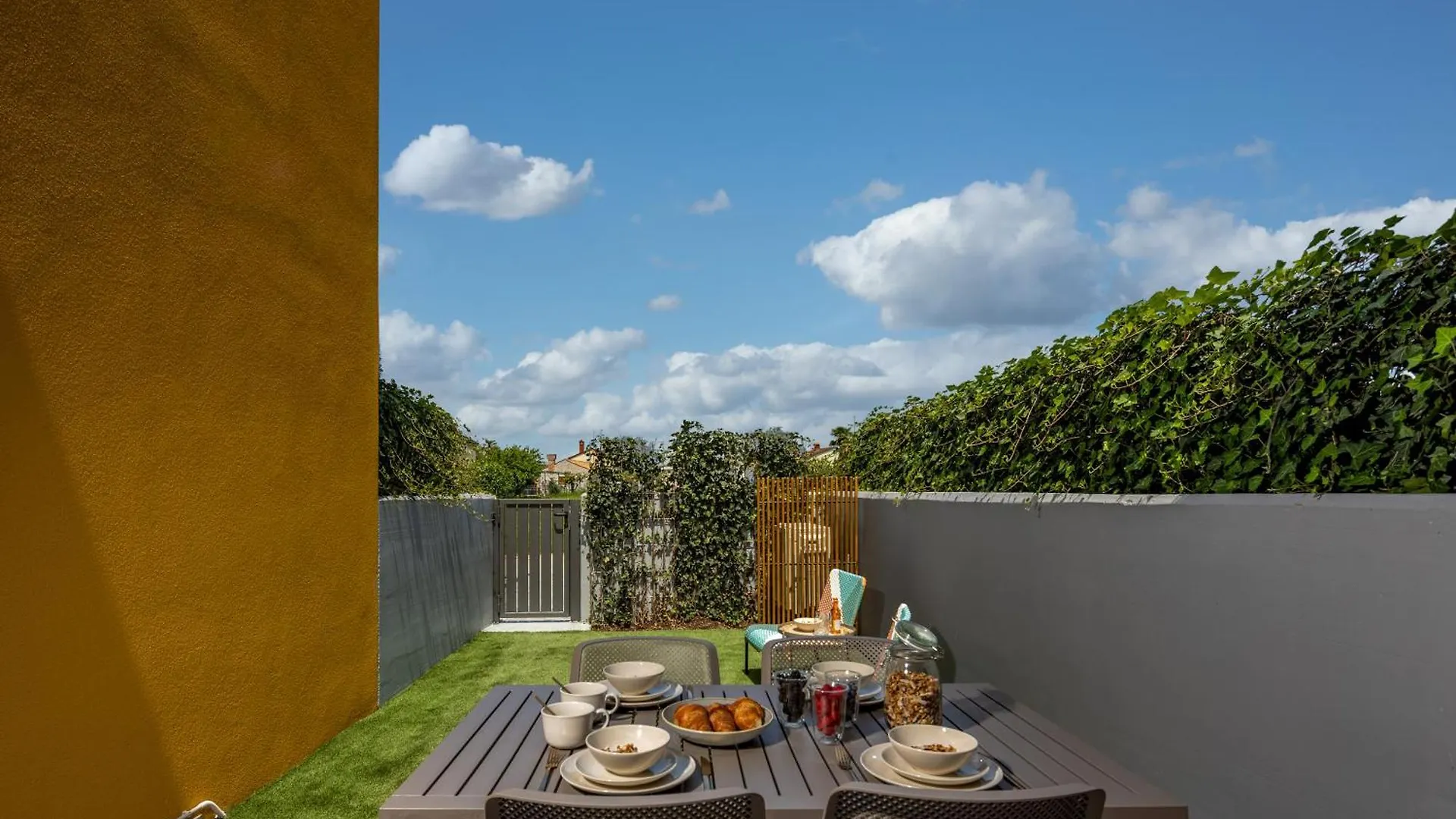 Holiday home Elegant Casa Aria With 2 Gardens And Bbq Facilities Villa Porec